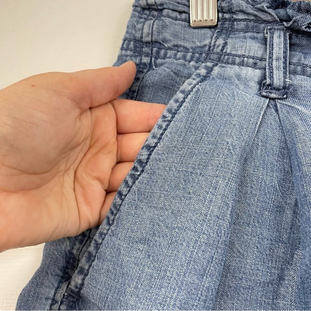 American Eagle Chambray Button Fly Womens Shorts 2 Casual Denim Summer Vacation - Picture 4 of 8